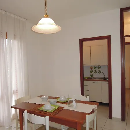 With Garden Close To - Beahost