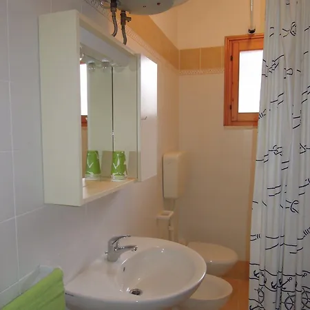 With Garden Close To - Beahost Διαμέρισμα *