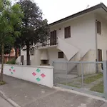 With Garden Close To - Beahost