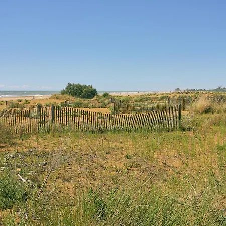 With Garden Close To - Beahost Апартаменты