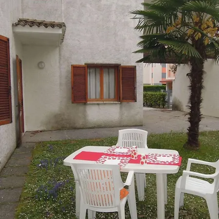 With Garden Close To - Beahost Апартаменты