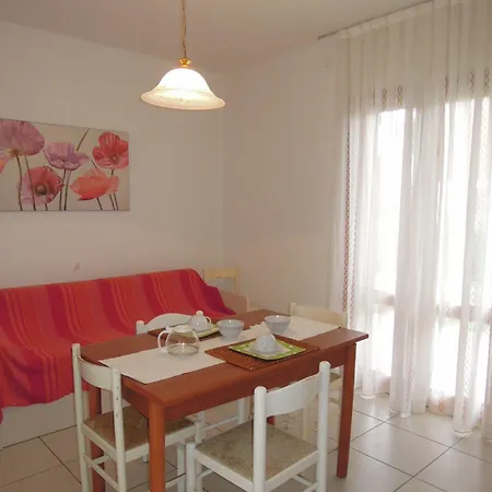 With Garden Close To - Beahost *