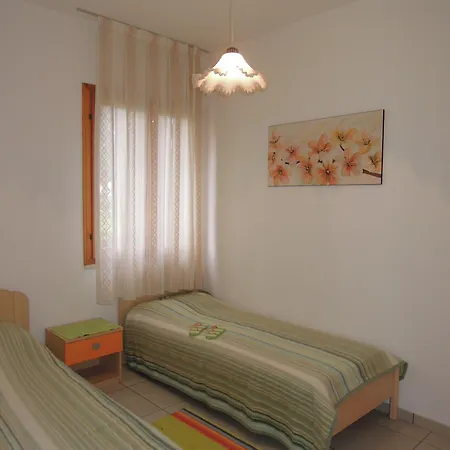 With Garden Close To - Beahost Апартаменты Бибионе
