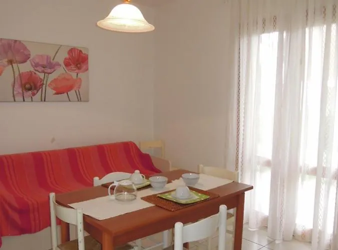 With Garden Close To - Beahost Apartament *